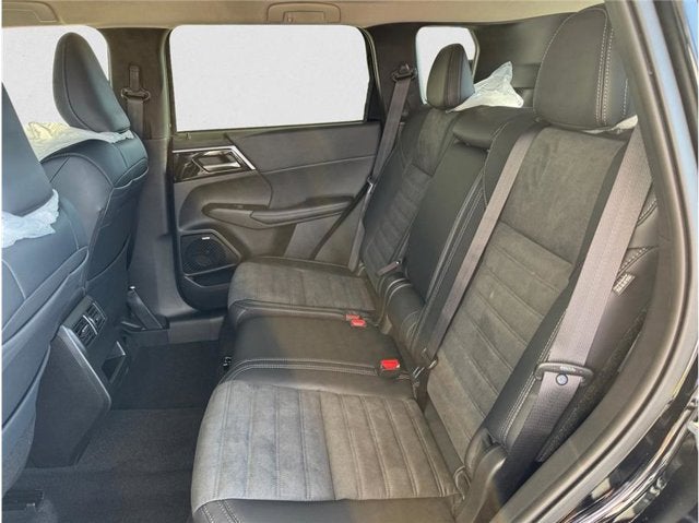 2026 Mitsubishi Outlander ES Sport Utility 4D