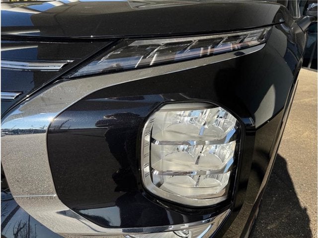 2026 Mitsubishi Outlander ES Sport Utility 4D