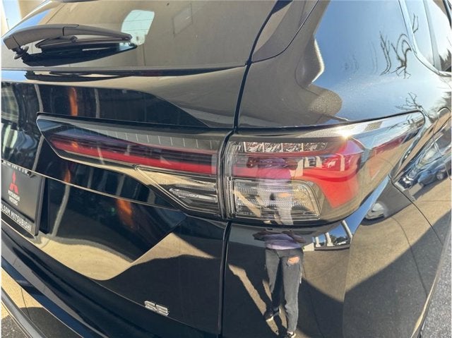 2026 Mitsubishi Outlander ES Sport Utility 4D