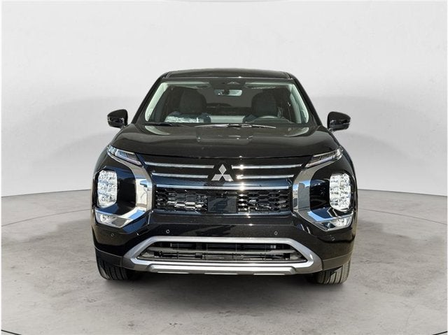 2026 Mitsubishi Outlander ES Sport Utility 4D