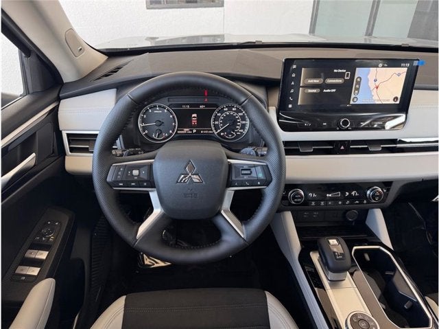 2026 Mitsubishi Outlander ES Sport Utility 4D