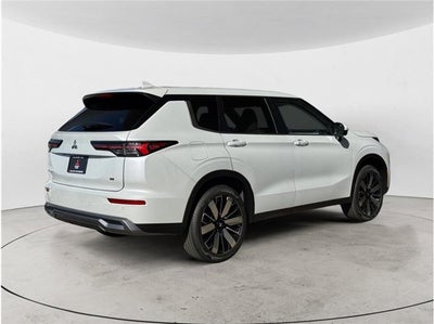 2026 Mitsubishi Outlander ES Sport Utility 4D