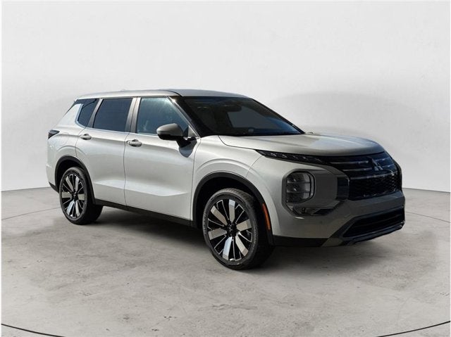 2026 Mitsubishi Outlander ES Sport Utility 4D