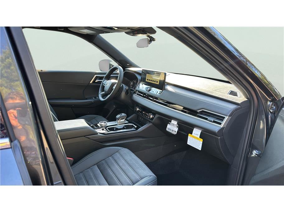 2026 Mitsubishi Outlander LE Sport Utility 4D