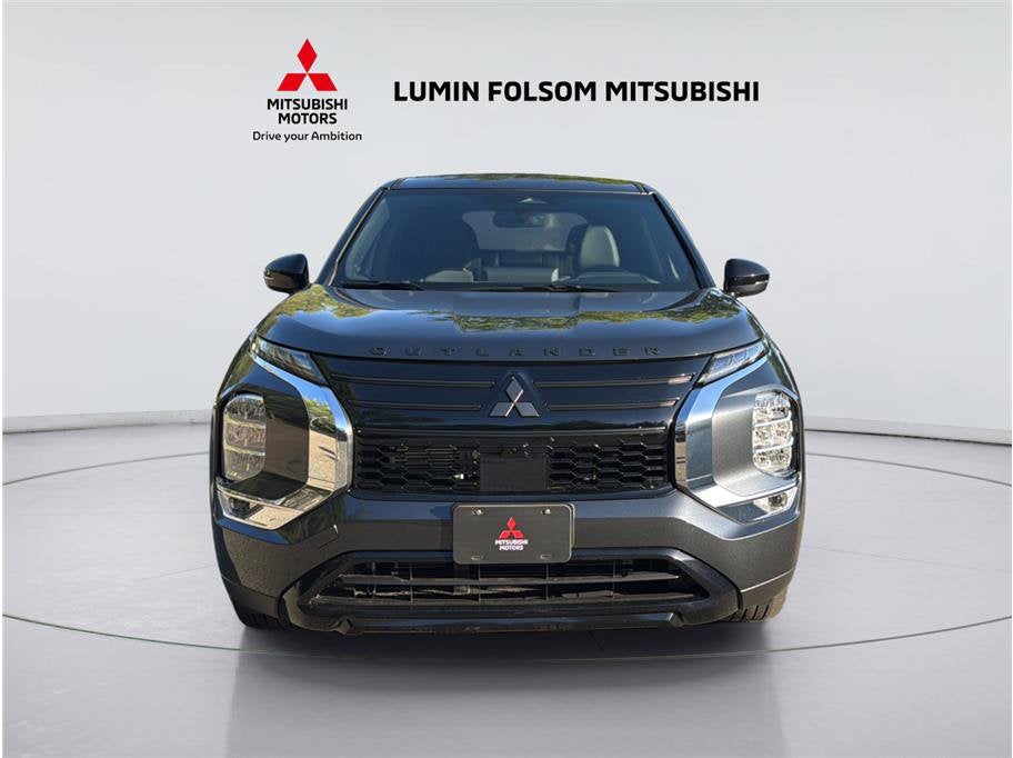 2026 Mitsubishi Outlander LE Sport Utility 4D