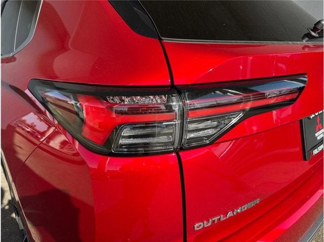 2026 Mitsubishi Outlander ES Sport Utility 4D