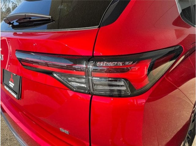 2026 Mitsubishi Outlander ES Sport Utility 4D