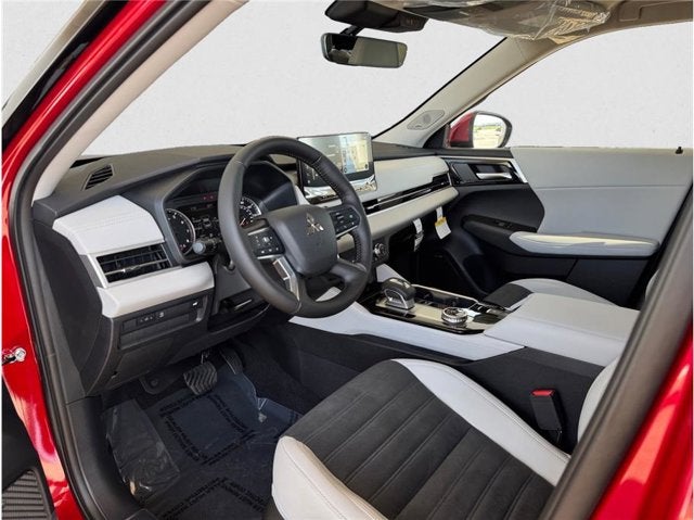 2026 Mitsubishi Outlander ES Sport Utility 4D