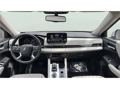 2024 Mitsubishi Outlander SEL Sport Utility 4D