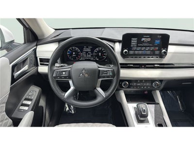 2024 Mitsubishi Outlander SEL Sport Utility 4D