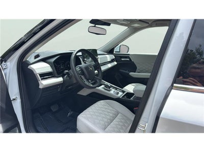 2024 Mitsubishi Outlander SEL Sport Utility 4D