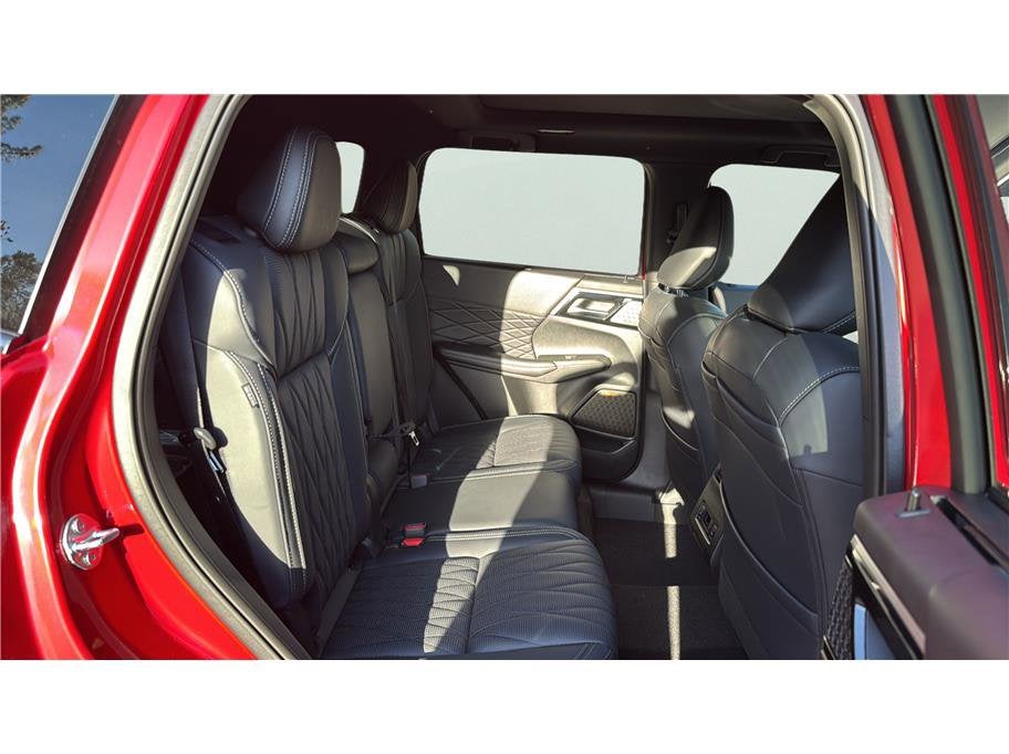 2026 Mitsubishi Outlander Black Edition Sport Utility 4D