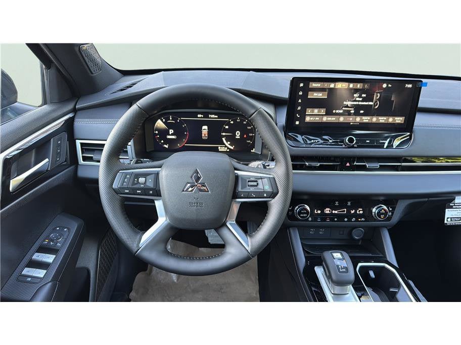 2026 Mitsubishi Outlander Black Edition Sport Utility 4D