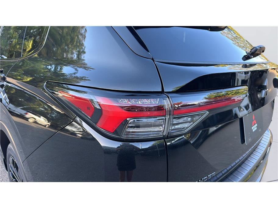 2026 Mitsubishi Outlander Black Edition Sport Utility 4D