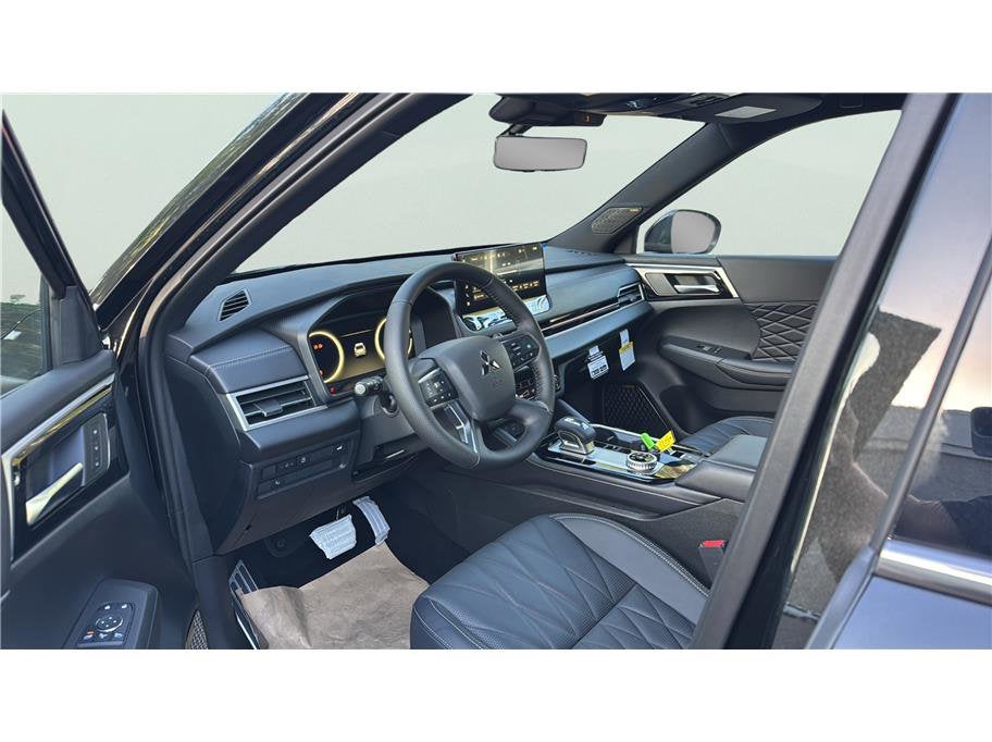 2026 Mitsubishi Outlander Black Edition Sport Utility 4D