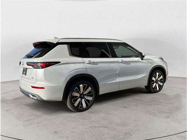 2026 Mitsubishi Outlander Black Edition Sport Utility 4D