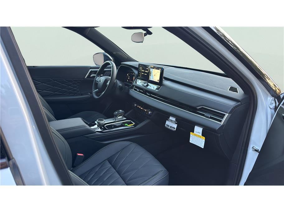 2026 Mitsubishi Outlander Black Edition Sport Utility 4D
