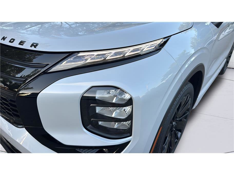 2026 Mitsubishi Outlander Black Edition Sport Utility 4D