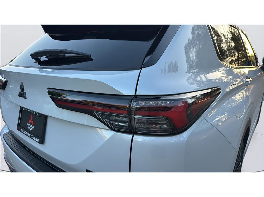 2026 Mitsubishi Outlander Black Edition Sport Utility 4D