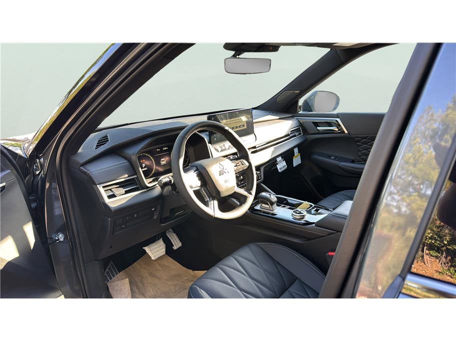 2026 Mitsubishi Outlander Black Edition Sport Utility 4D