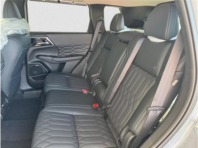 2026 Mitsubishi Outlander Black Edition Sport Utility 4D