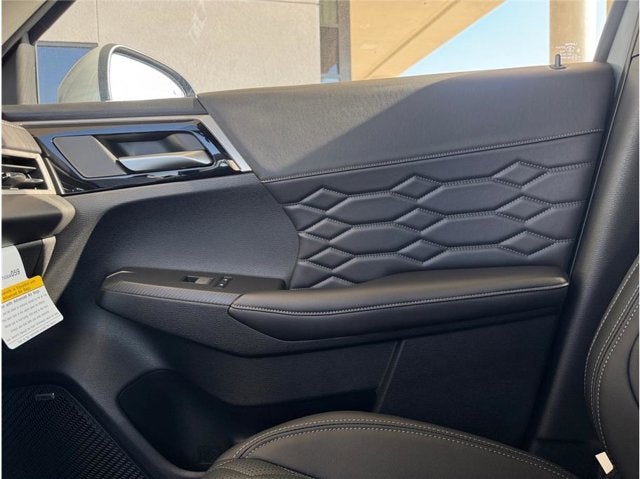 2026 Mitsubishi Outlander Black Edition Sport Utility 4D