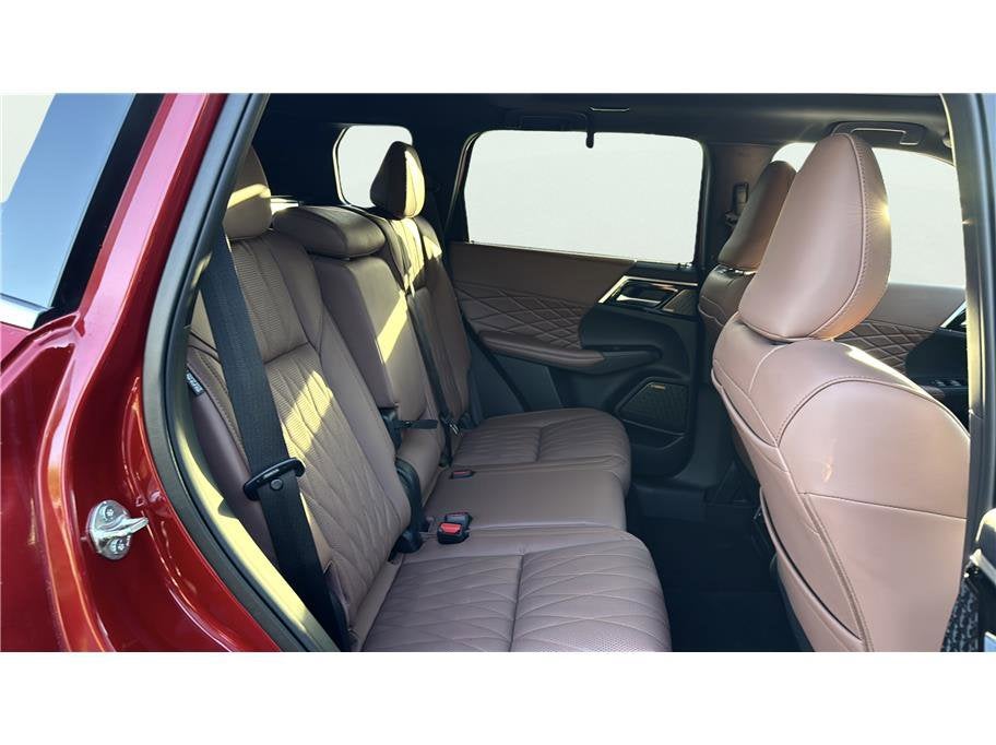 2026 Mitsubishi Outlander SEL Sport Utility 4D