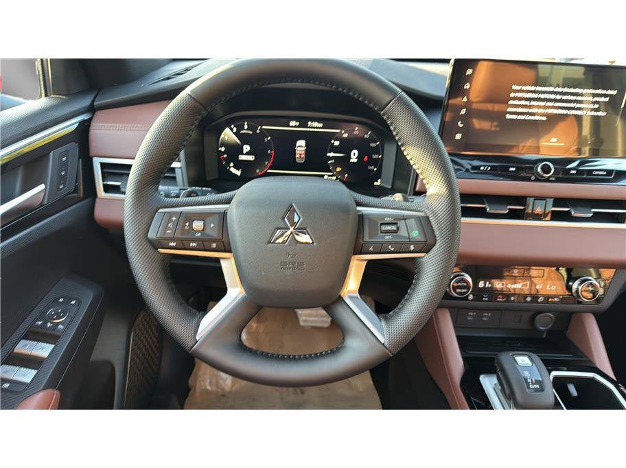 2026 Mitsubishi Outlander SEL Sport Utility 4D