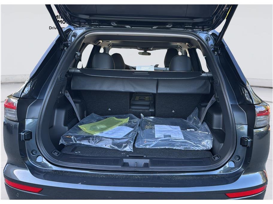 2026 Mitsubishi Outlander SEL Sport Utility 4D