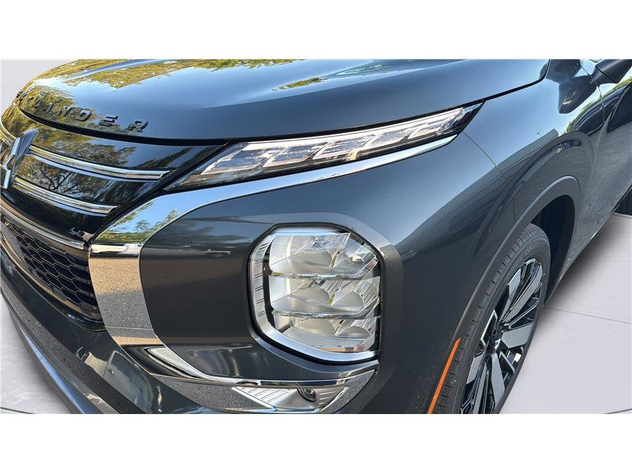 2026 Mitsubishi Outlander SEL Sport Utility 4D
