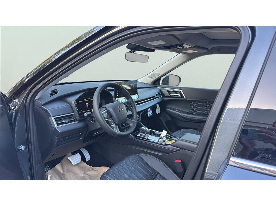 2026 Mitsubishi Outlander SEL Sport Utility 4D