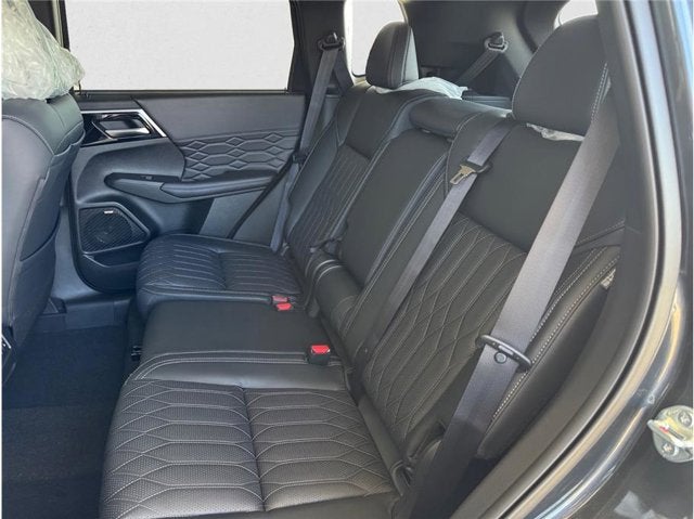 2026 Mitsubishi Outlander Black Edition Sport Utility 4D