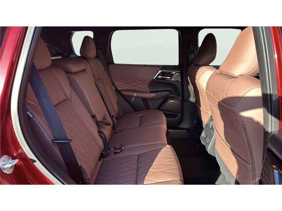 2026 Mitsubishi Outlander SEL Sport Utility 4D