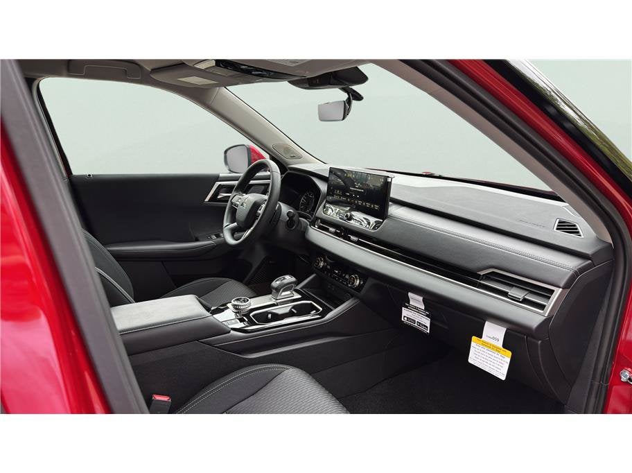 2026 Mitsubishi Outlander ES