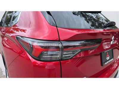 2026 Mitsubishi Outlander ES