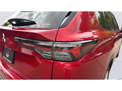 2026 Mitsubishi Outlander ES