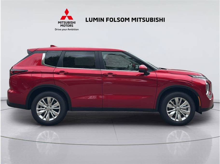 2026 Mitsubishi Outlander ES