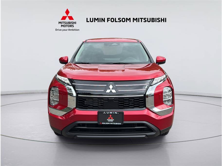 2026 Mitsubishi Outlander ES