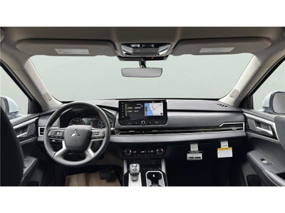 2026 Mitsubishi Outlander ES