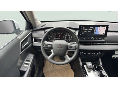 2026 Mitsubishi Outlander ES