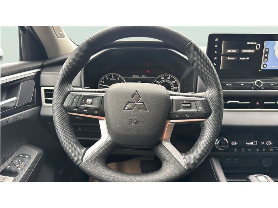 2026 Mitsubishi Outlander ES
