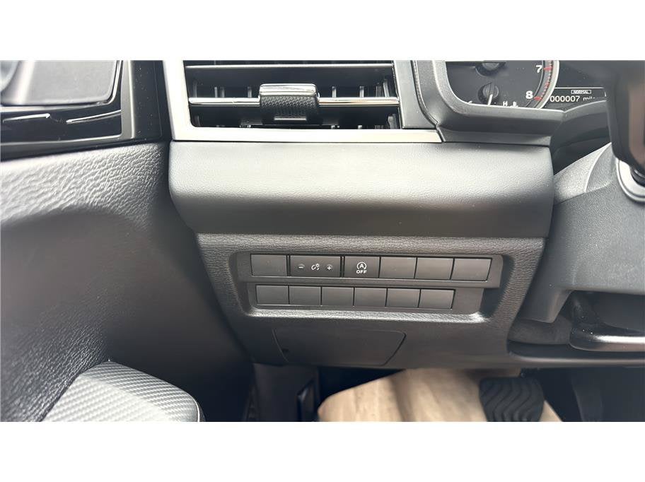2026 Mitsubishi Outlander ES