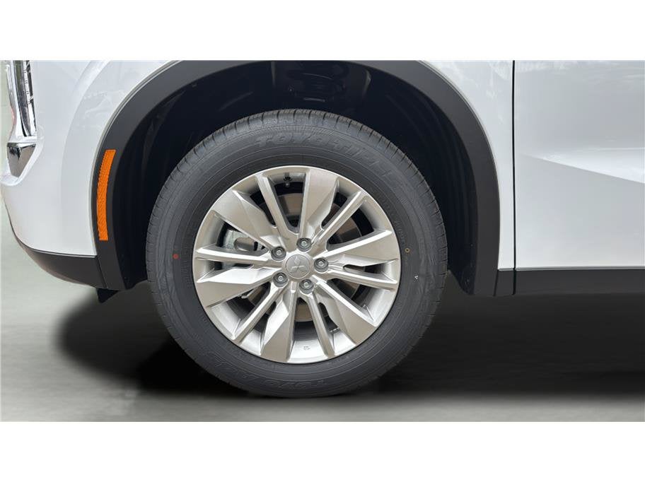 2026 Mitsubishi Outlander ES