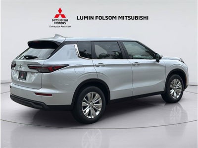 2026 Mitsubishi Outlander ES