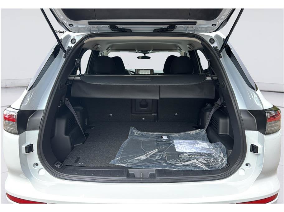 2026 Mitsubishi Outlander ES