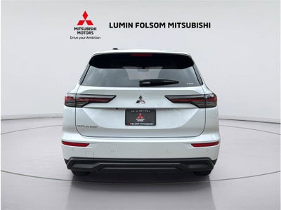 2026 Mitsubishi Outlander ES