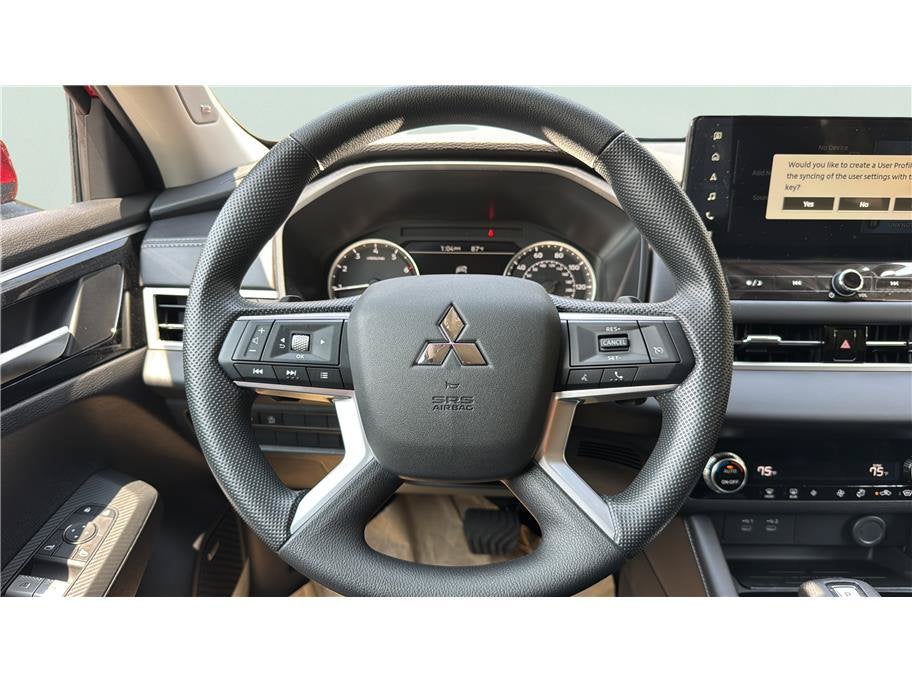 2026 Mitsubishi Outlander ES