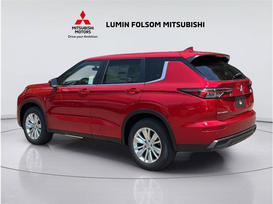 2026 Mitsubishi Outlander ES