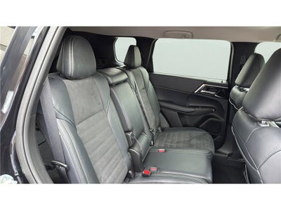 2024 Mitsubishi Outlander SE Sport Utility 4D