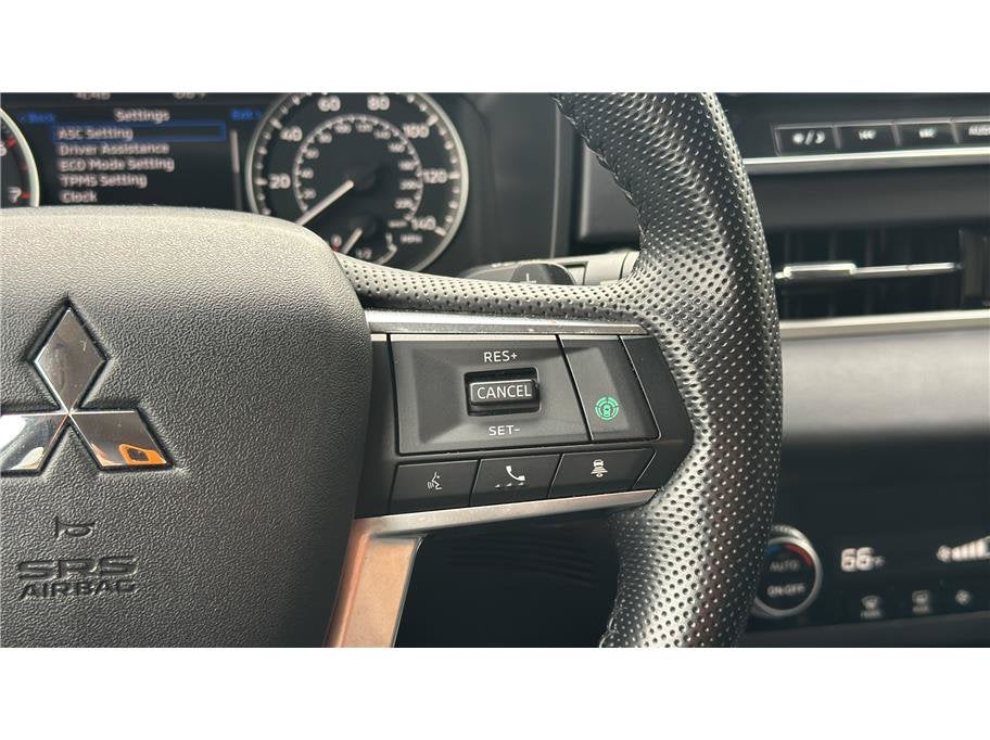 2024 Mitsubishi Outlander SE Sport Utility 4D
